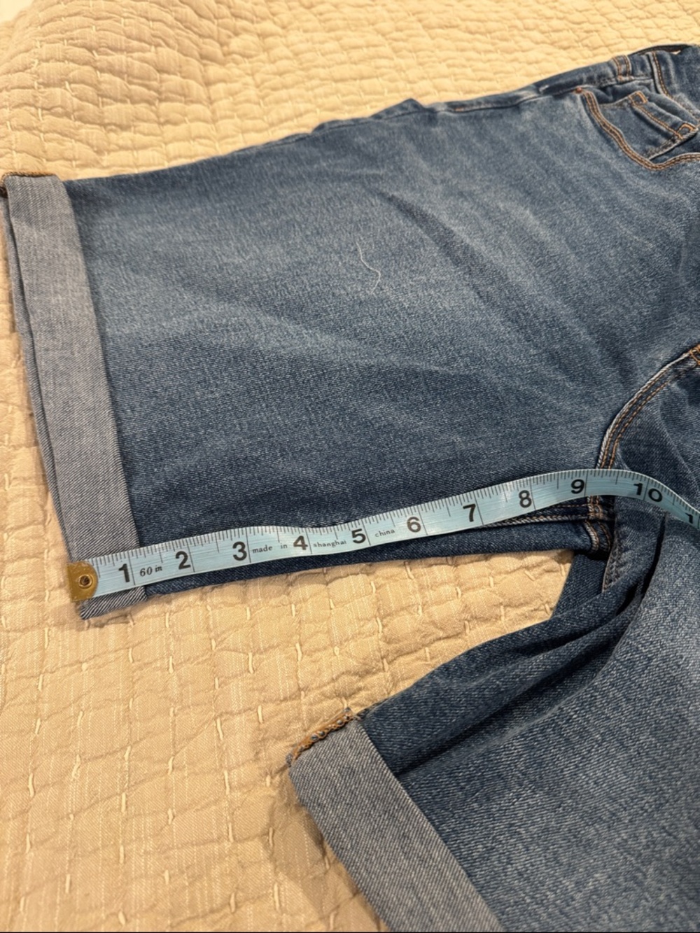 Old Navy Blue Denim Bermuda Shorts with Rolled Hem 9” size 12. NWT - Picture 5 of 5